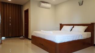 Regal Home Guesthouse Phnom Penh Ngoại thất bức ảnh
